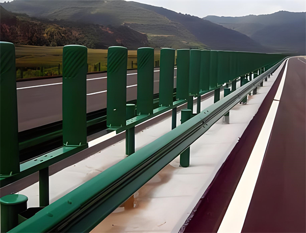 昆玉三波护栏板在高速公路的应用
